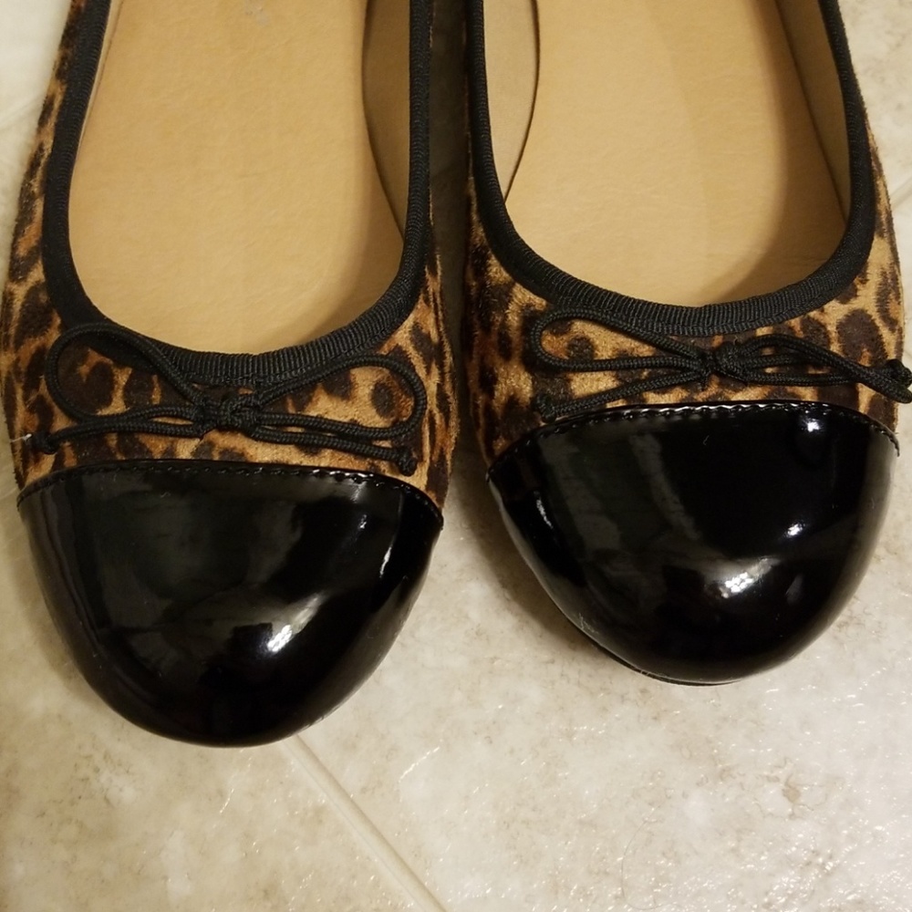 Leopard flats